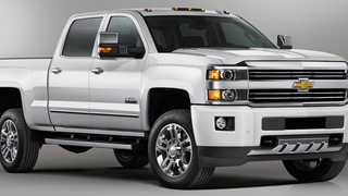 Chevy Silverado HD High Country Brings More Bling To Work Trucks